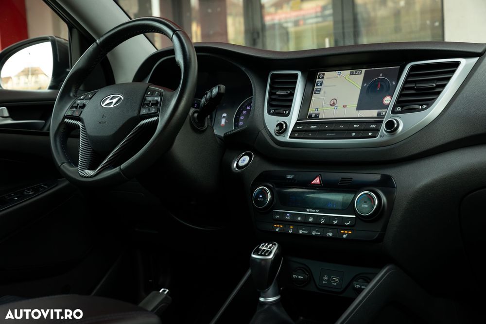 Hyundai Tucson 2.0 CRDI 4WD Premium - 17