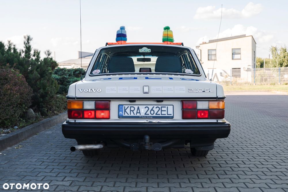 Volvo Seria 200 - 8