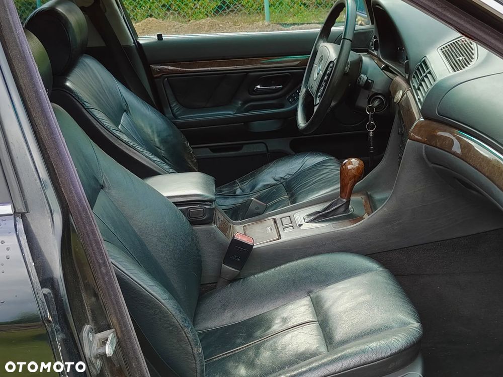 BMW Seria 7 - 6
