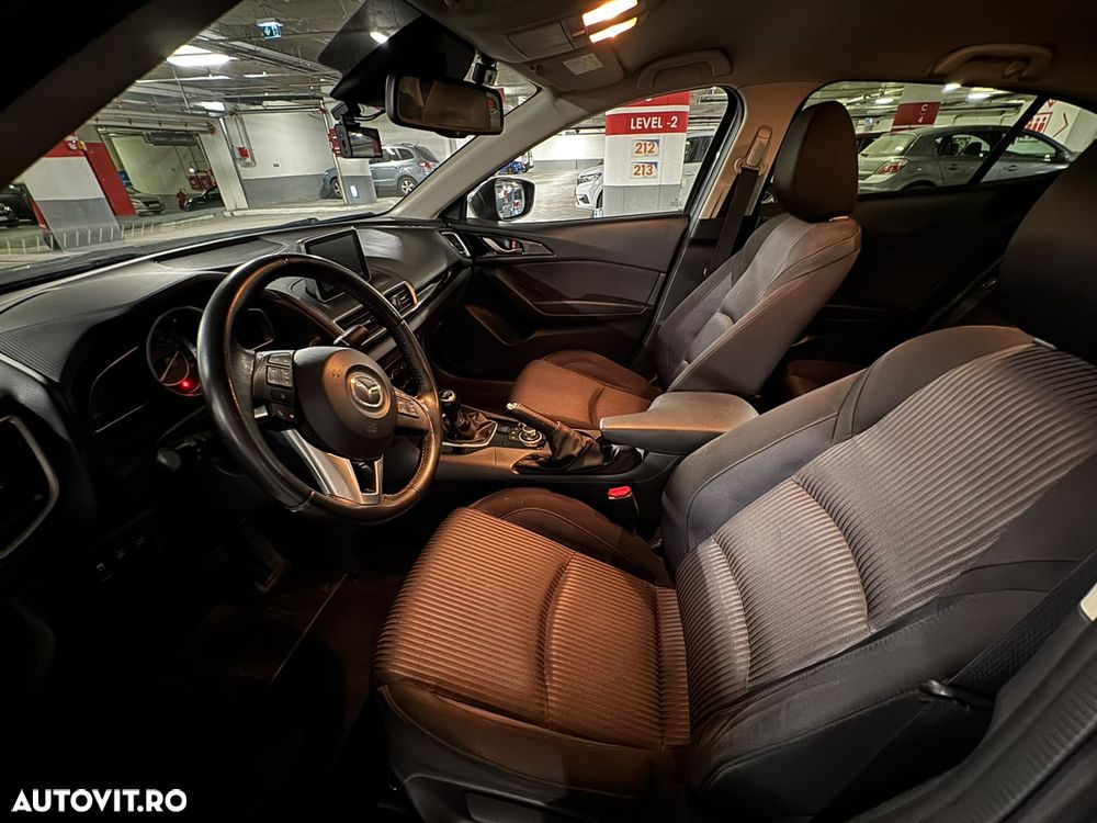 Mazda 3 G120 Revolution - 14