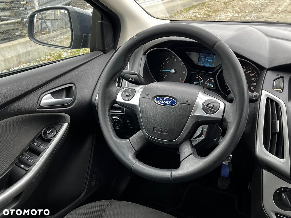 Ford Focus - 17