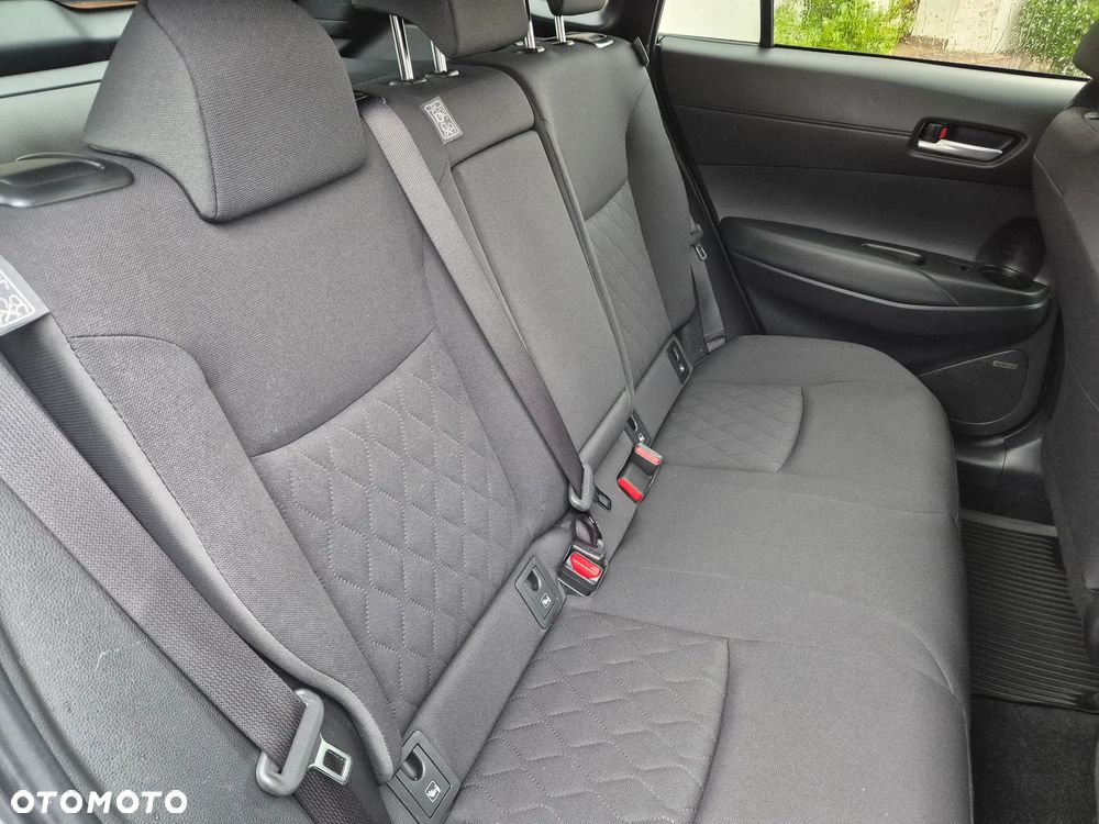 Toyota Corolla Cross - 36