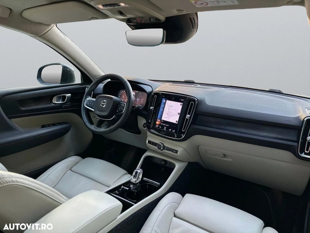 Volvo XC 40 Recharge T5 Twin Engine AT7 R-Design - 17