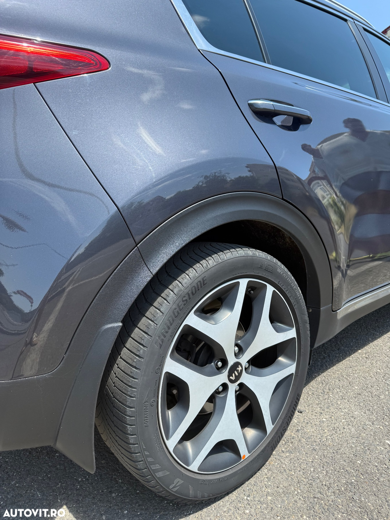 Kia Sportage 1.6 T-GDI 7DCT 4x4 GT Line - 9