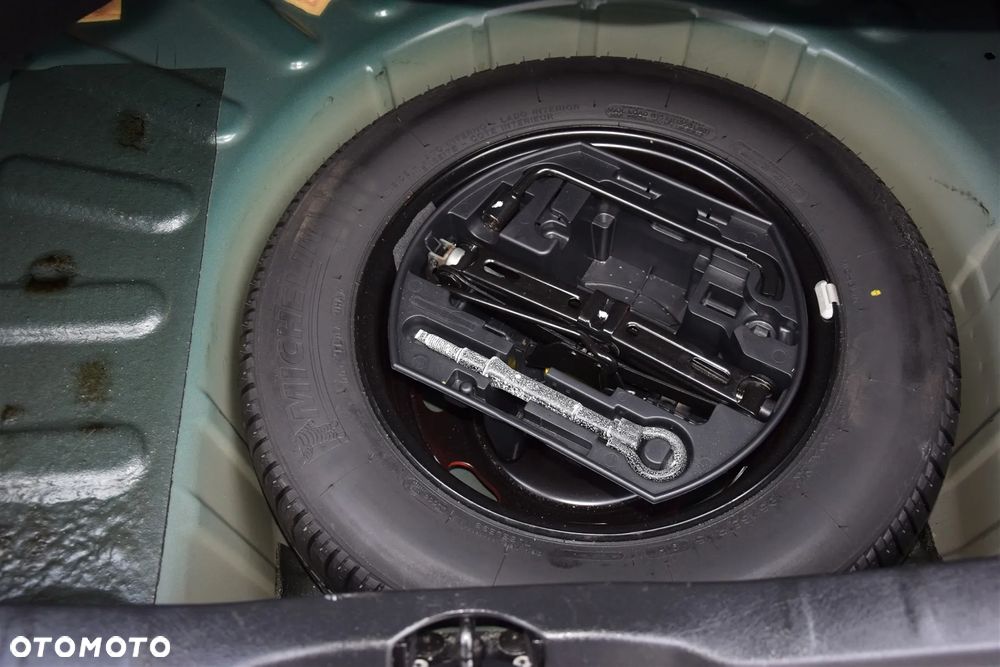 Citroën C4 1.4 16V Advance - 17