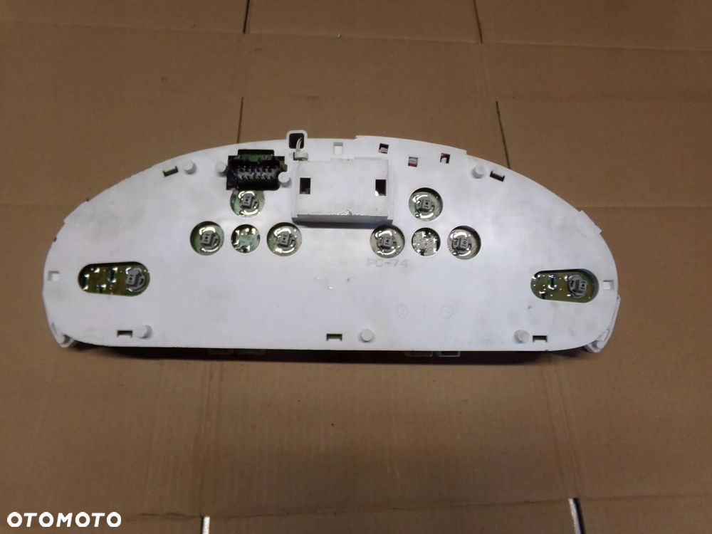 LICZNIK ZEGARY P04685825AH VOYAGER IV 2.5 CRD - 3