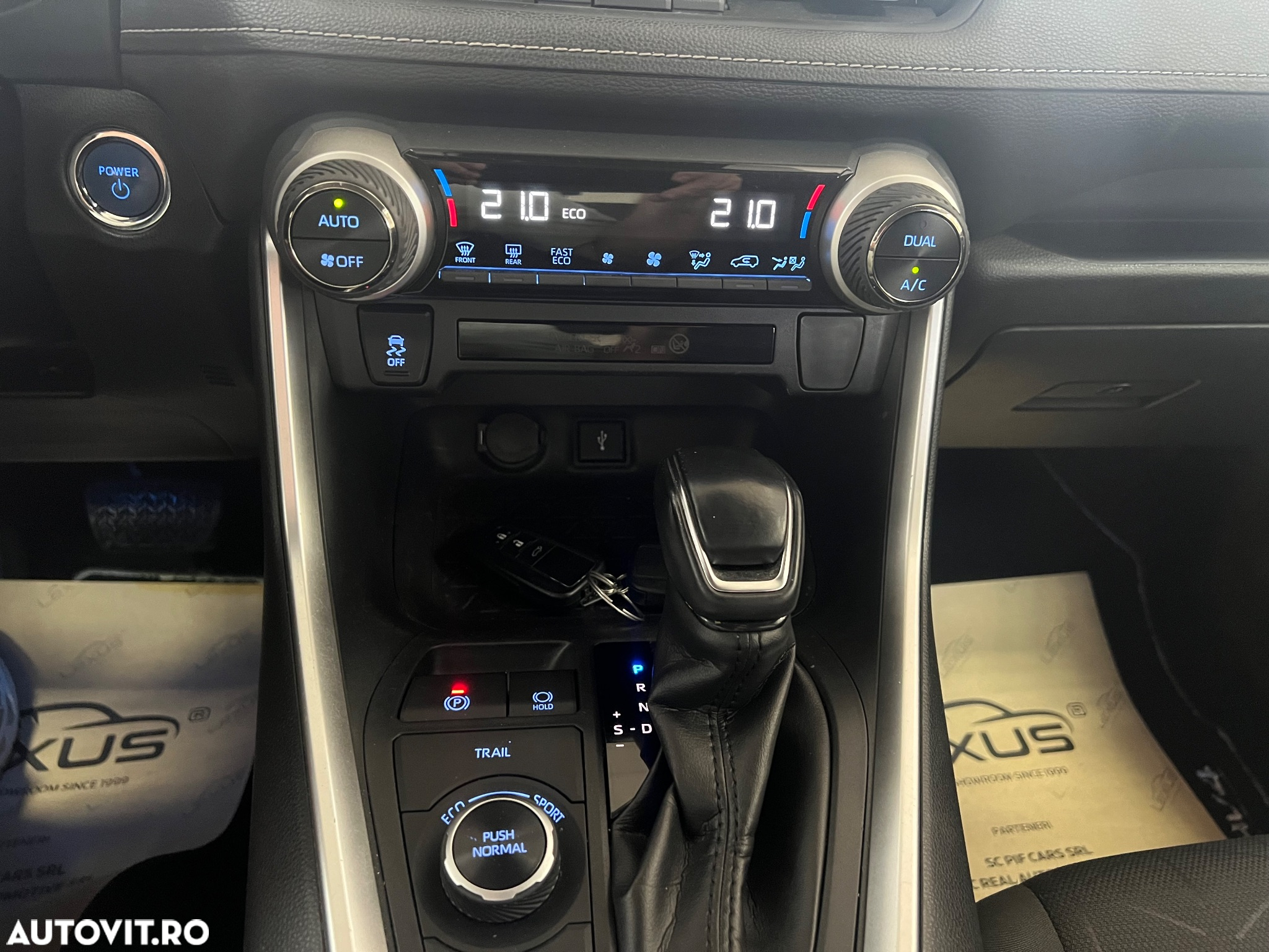 Toyota RAV4 - 25