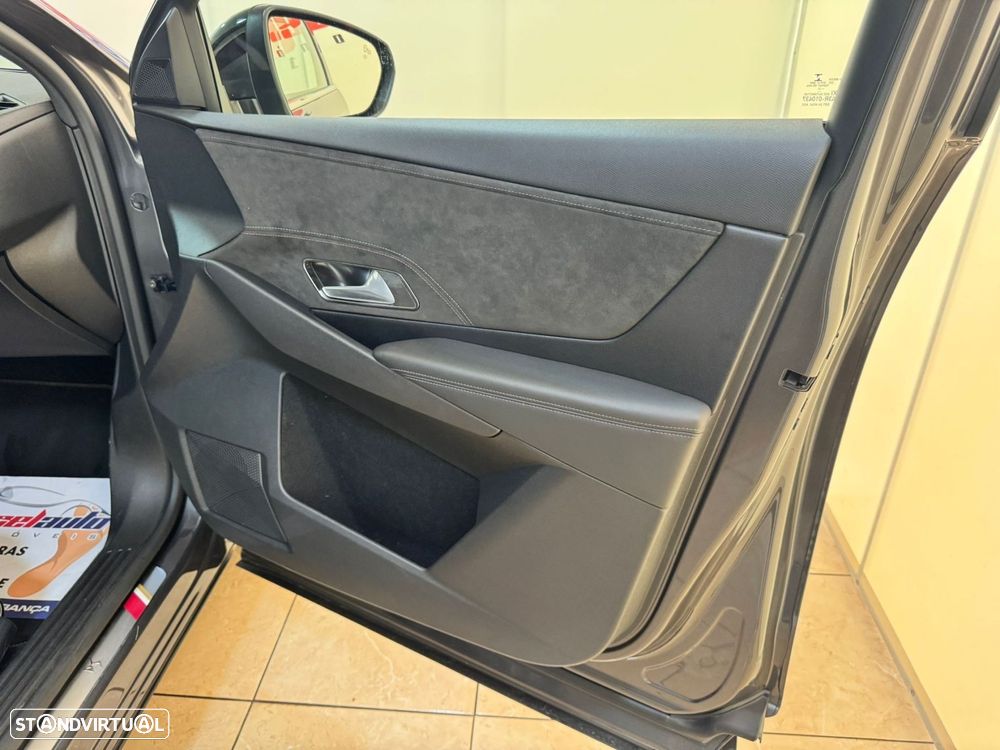 DS DS7 Crossback E-Tense Performance Line EAT8 - 53