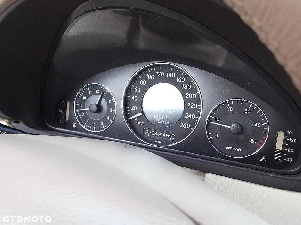 Mercedes-Benz CLK Coupe 220 CDI Automatik Elegance - 16