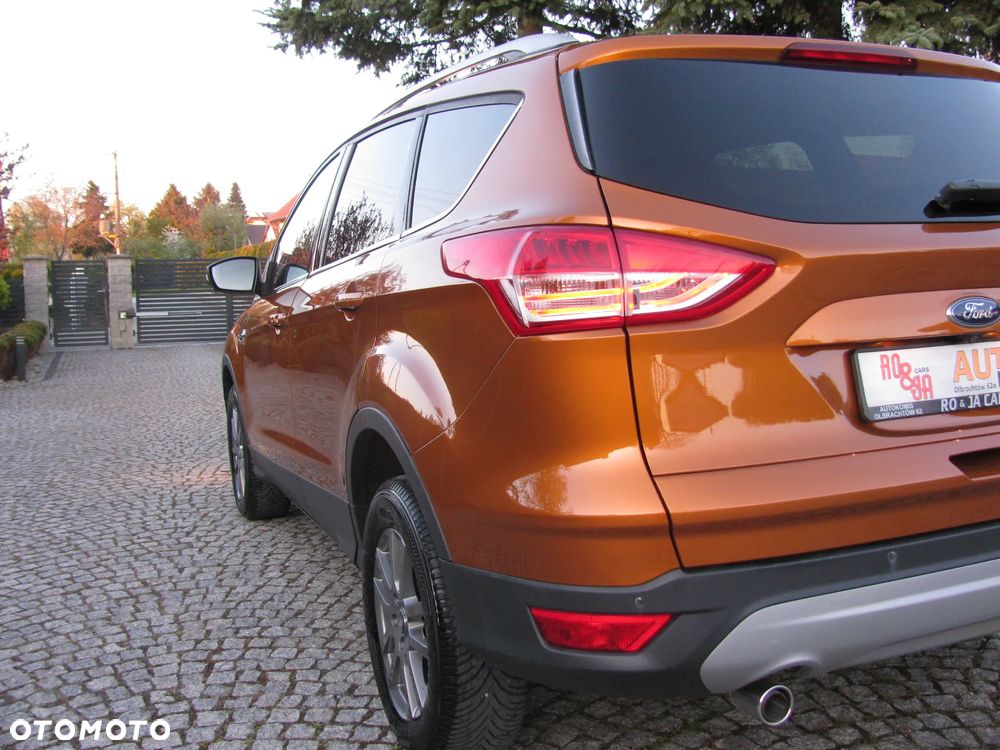 Ford Kuga 2.0 TDCi 2x4 Titanium - 34