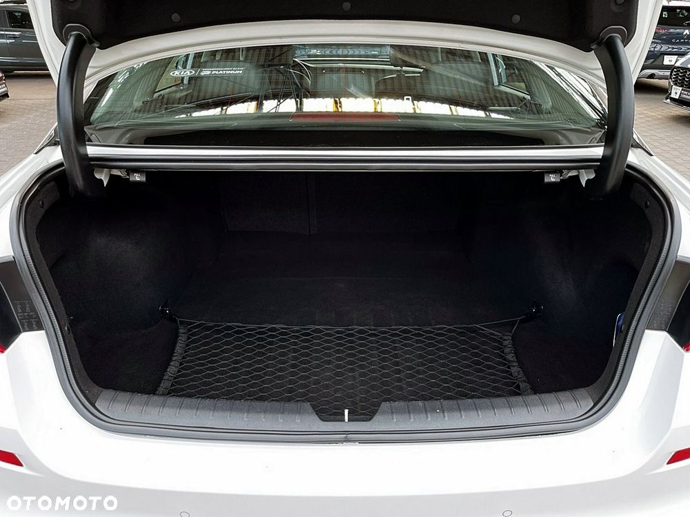 Kia Optima - 16
