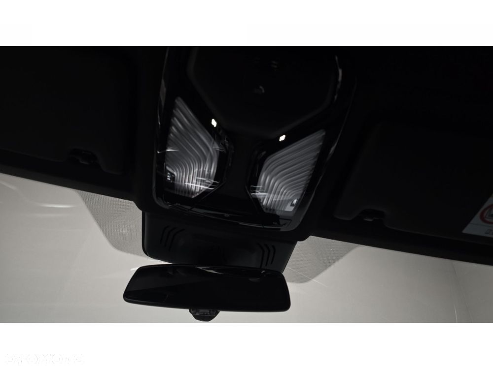 BMW Seria 3 - 35