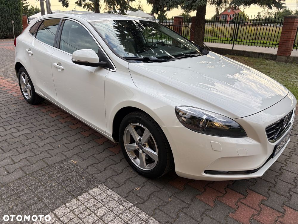 Volvo V40 D3 Momentum - 5
