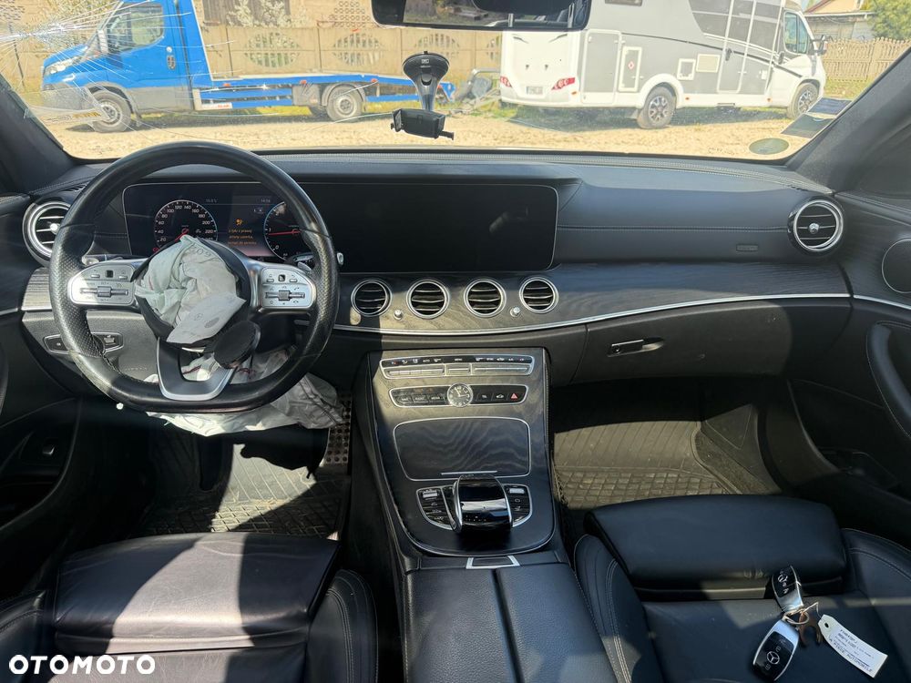 Mercedes-Benz Klasa E 220 d 9G-TRONIC AMG Line - 13