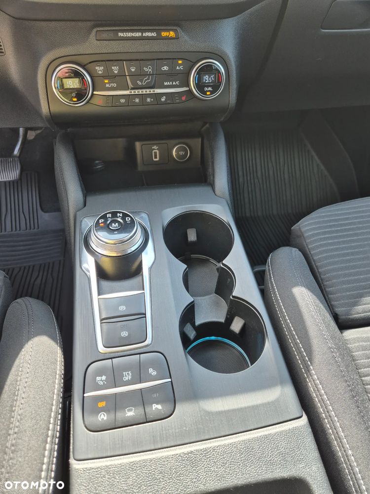 Ford Focus 2.0 EcoBlue Titanium Business - 11