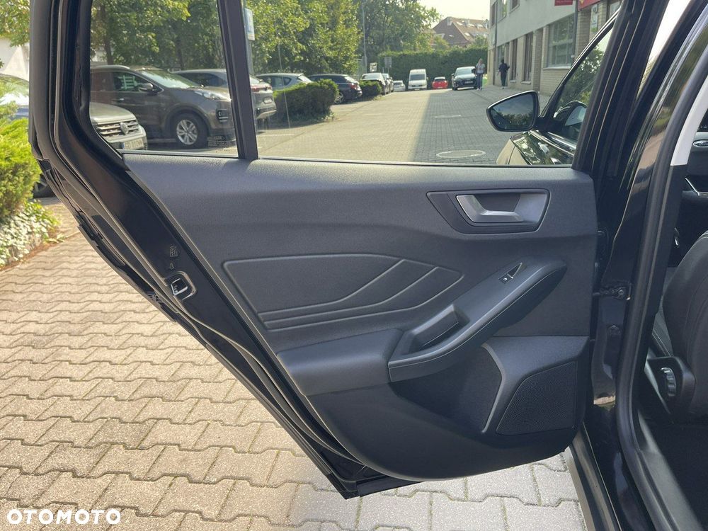 Ford Focus - 23