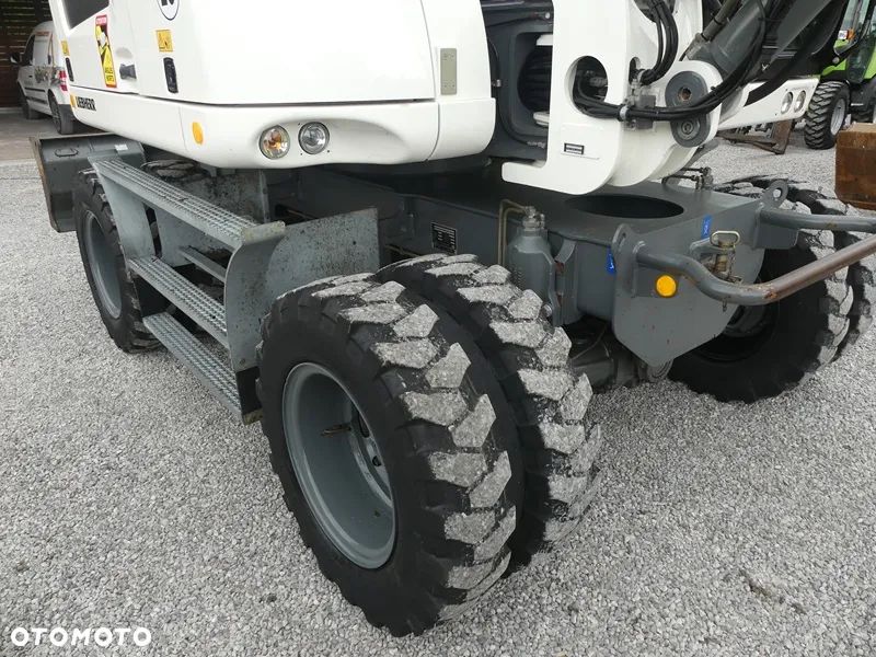 Liebherr A910 Compact / sprowadzona / ładny stan / - 29