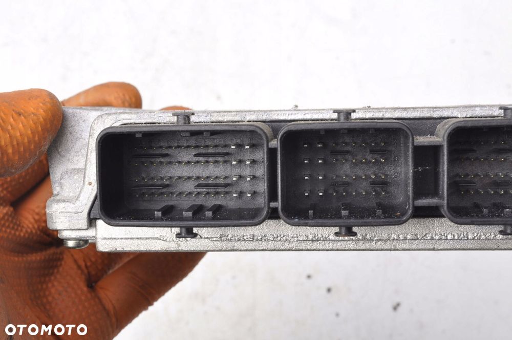 CITROEN C5 II 2.0 16V KOMPUTER SILNIKA 9659773880 - 3