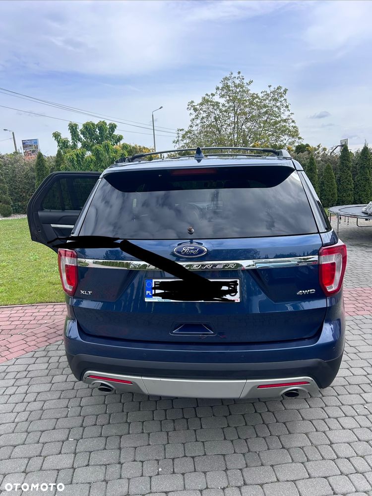 Ford Explorer - 2