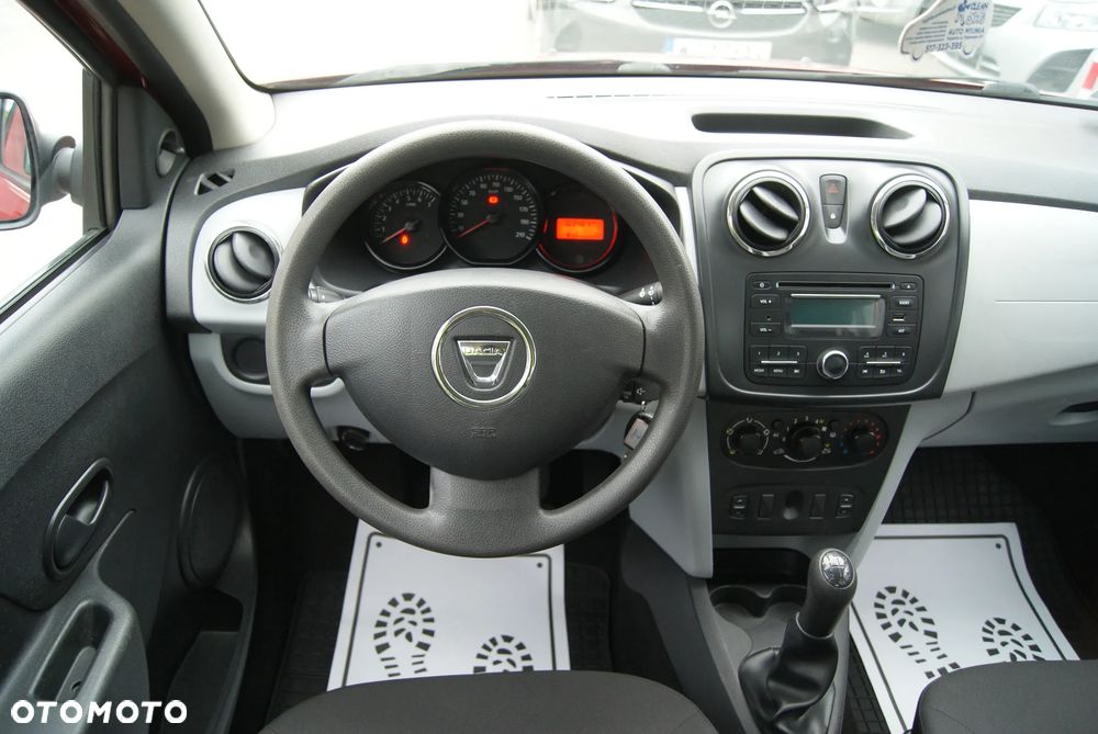 Dacia Logan 1.2 16V Laureate - 13