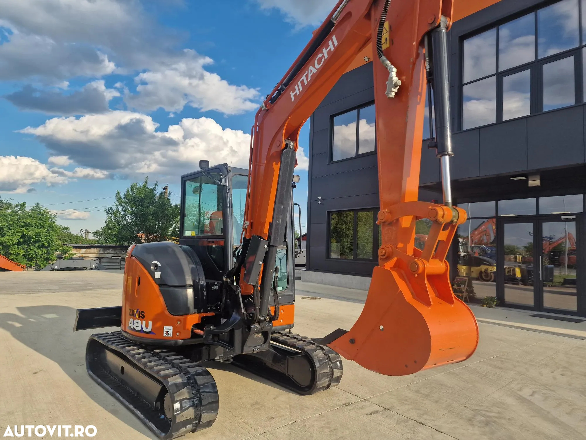 Hitachi ZX48, 5 TONE, 2023, 826h, CUPA NOUA,  44900 EUR+Tva, inst picon, senile 90% ok, computer de bord, produs in JAPONIA, CA SI NOU, posibilitate lkeasing 4 ani-PROMOTIE 44900 EUR+Tva - 5