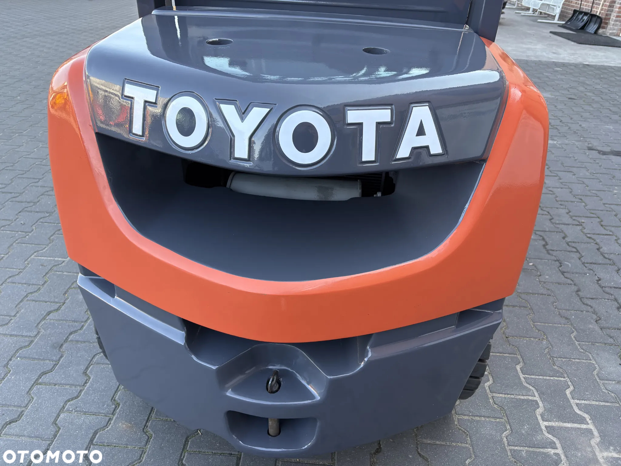 Toyota 06-8FDF30 - 15