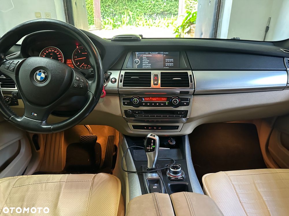 BMW X5 xDrive35d - 10