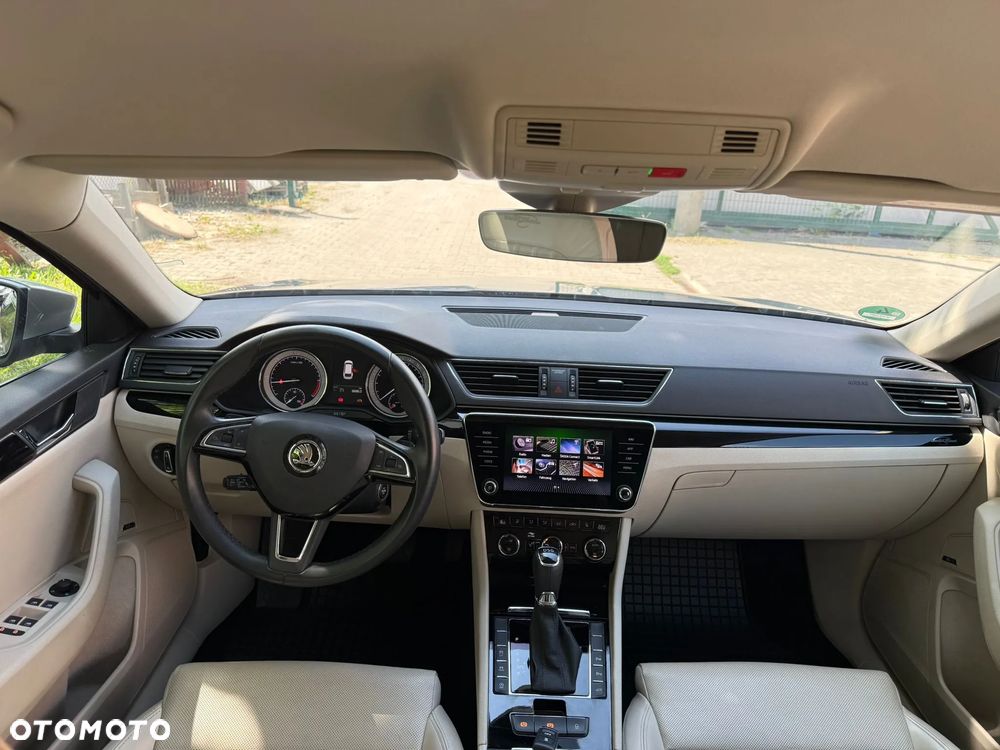 Skoda Superb 2.0 TDI L&K DSG - 9
