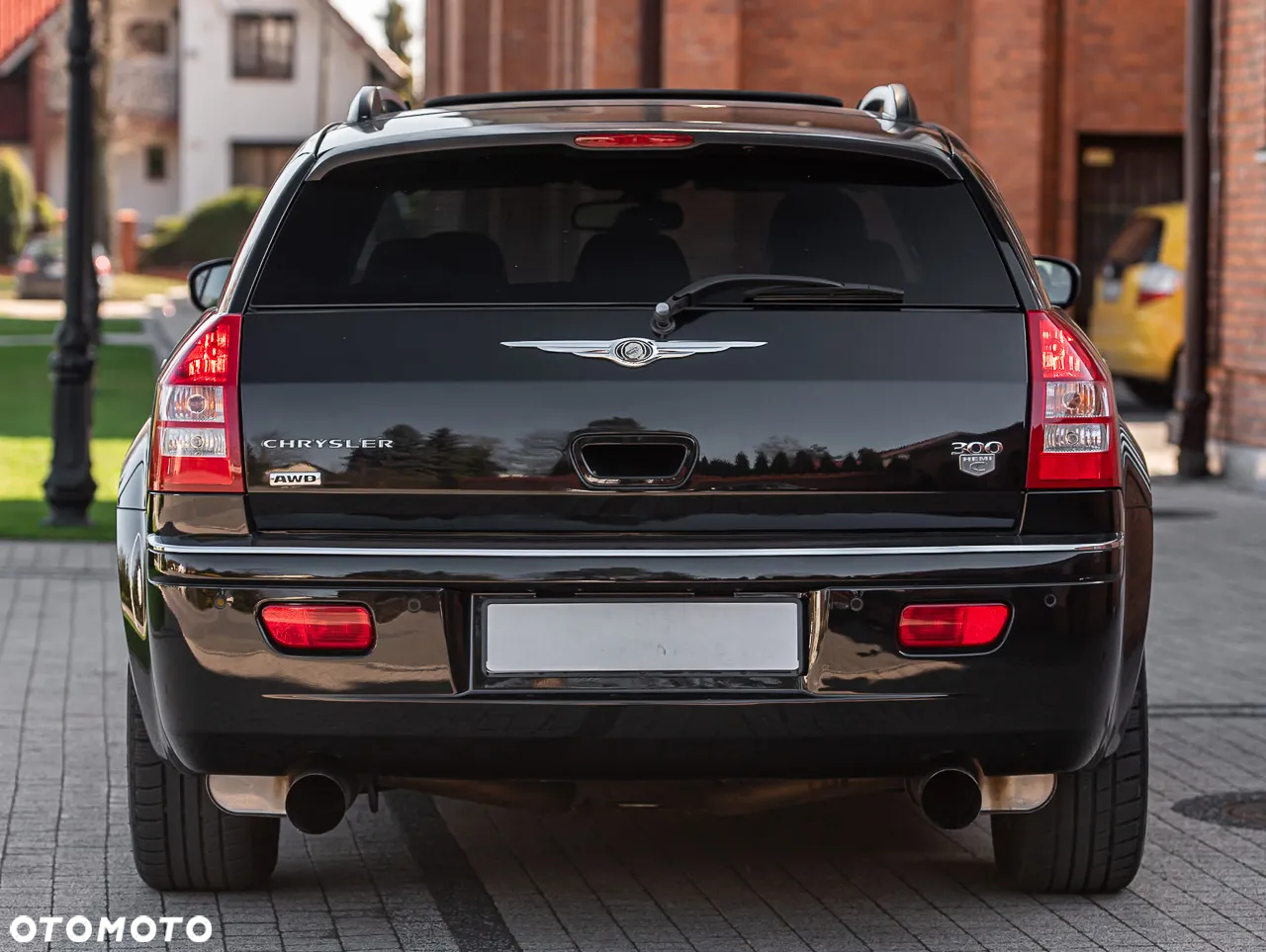 Chrysler 300C 5.7 V8 Hemi AWD - 9