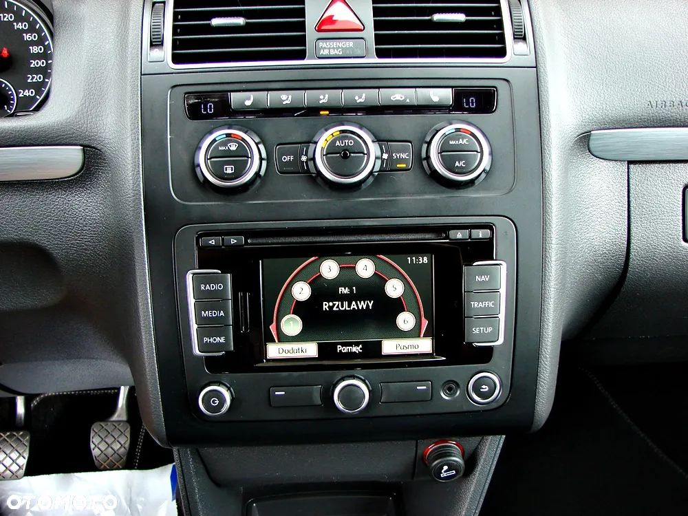 Volkswagen Touran 1.6 TDI DPF BlueMotion Technology Cup - 22