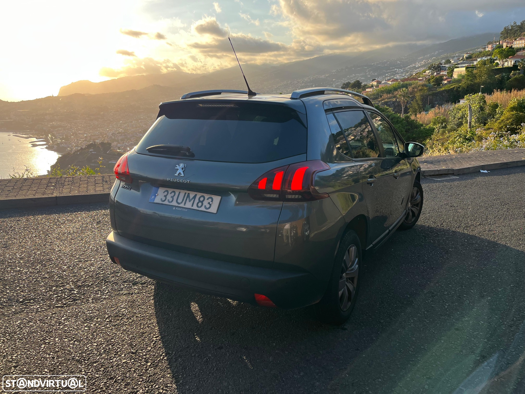 Peugeot 2008 1.6 BlueHDi Allure - 3
