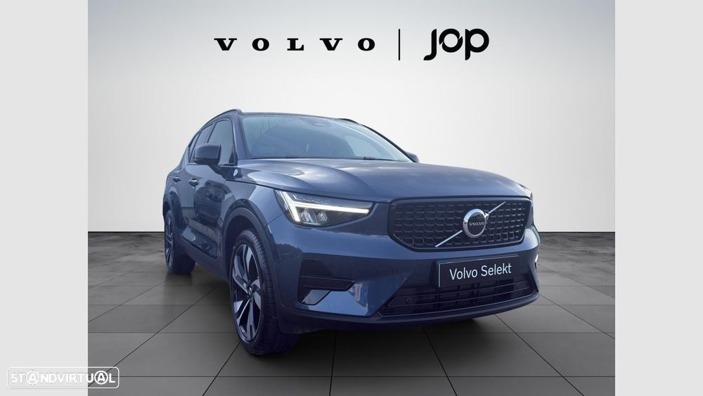 Volvo XC 40 2.0 B3 Plus Dark - 10