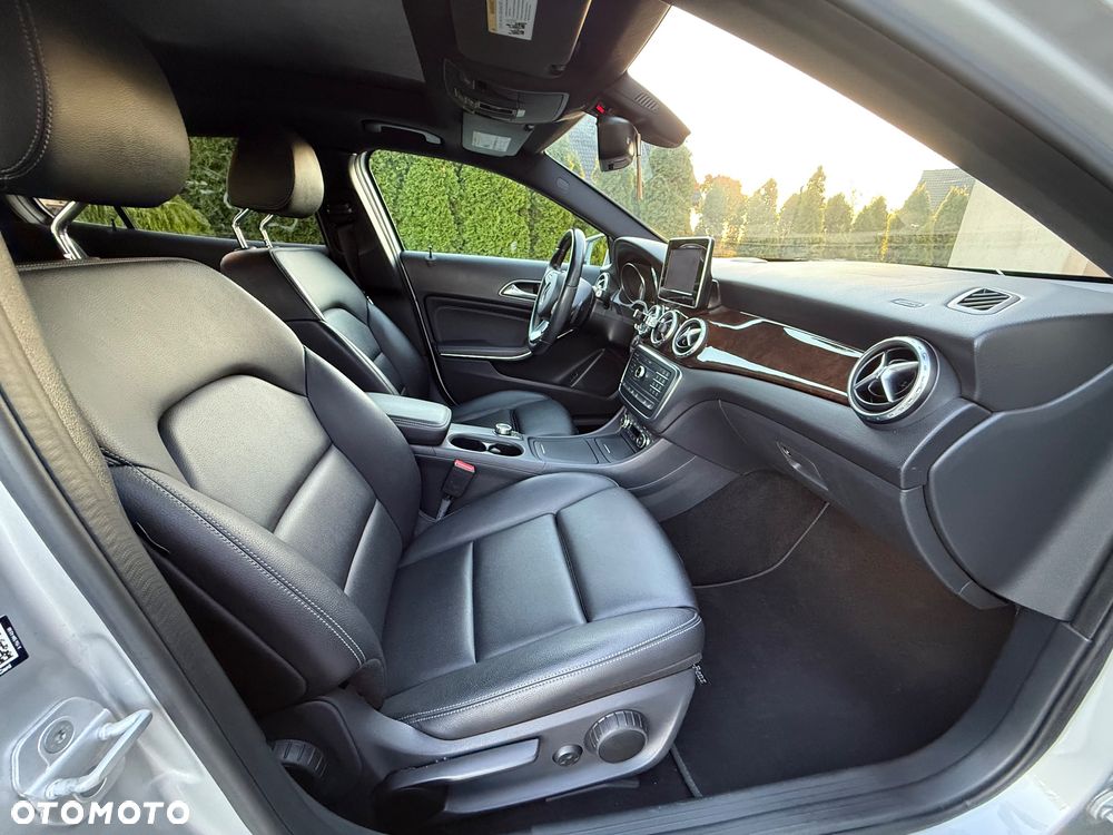 Mercedes-Benz GLA 250 4-Matic - 20