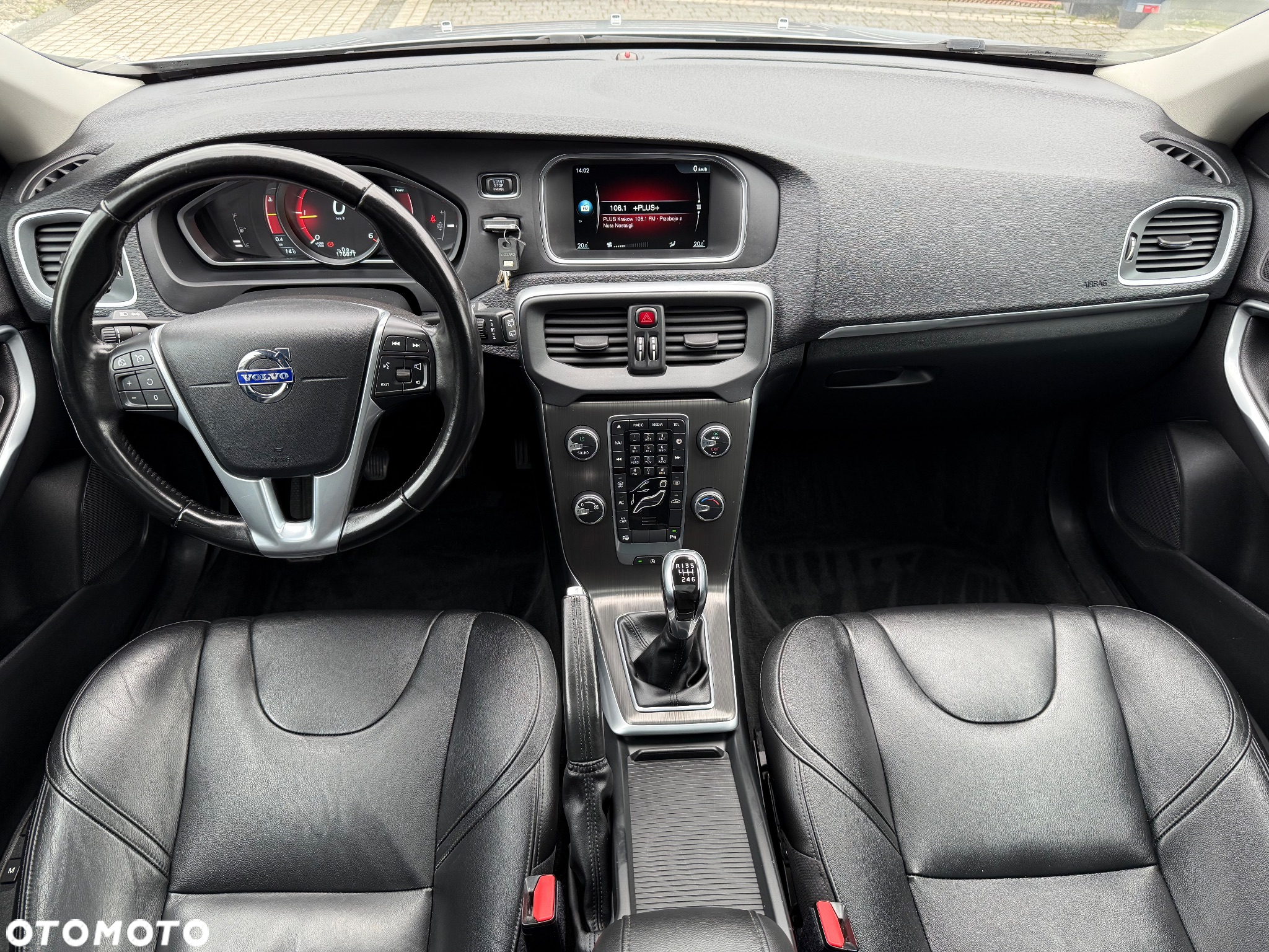 Volvo V40 D2 Summum - 32