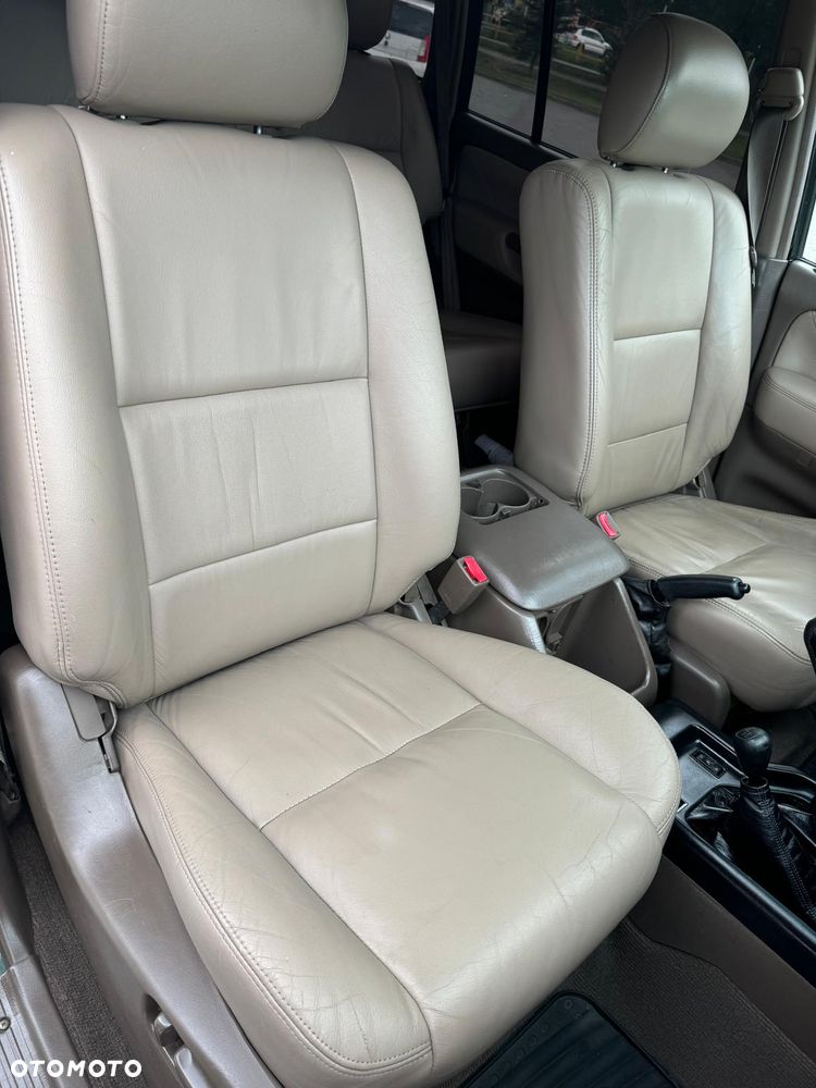 Toyota Land Cruiser VZJ95 3.4 Special - 14