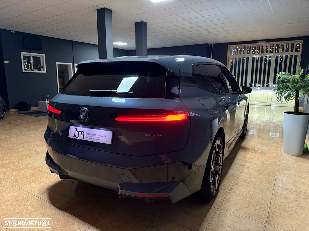 BMW iX xDrive 40 Pack Desportivo - 19