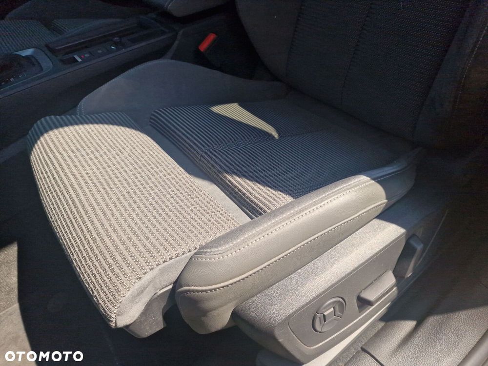 Audi Q3 35 TFSI mHEV S-Line S tronic - 13