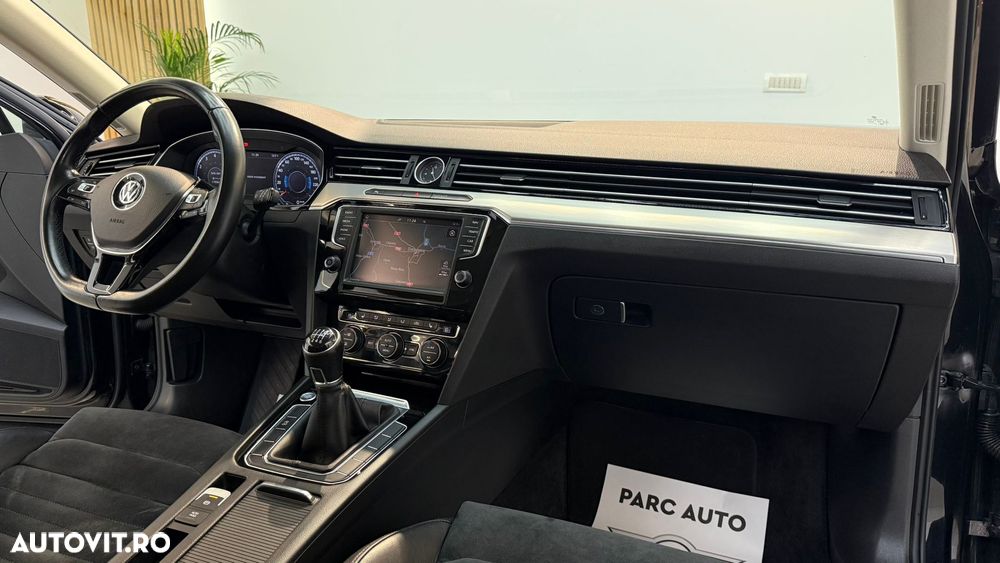 Volkswagen Passat 1.4 TSI ACT Comfortline - 24
