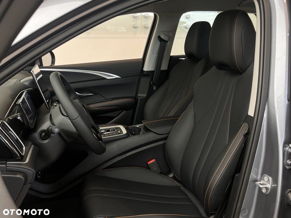 BYD Sealion 5 - 8
