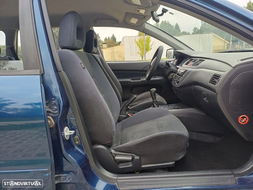 Mitsubishi Lancer SW 1.6 Comfort P1 - 29