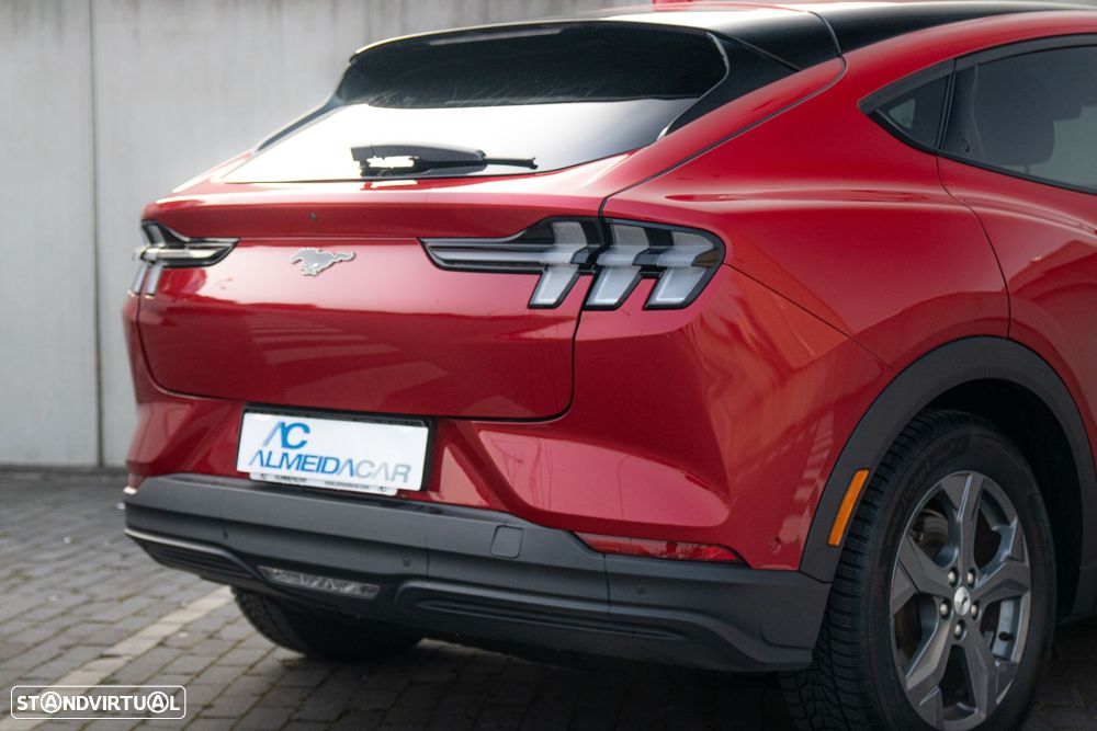 Ford Mustang Mach-E Standard AWD - 24
