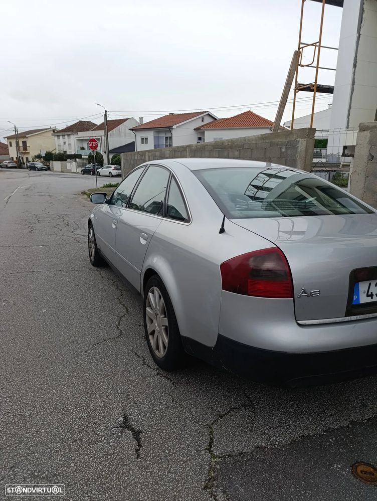 Audi A6 2.5 TDI V6 quattro - 4