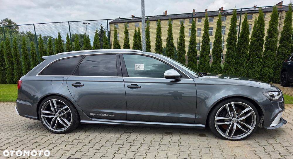 Audi RS6 Standard - 6