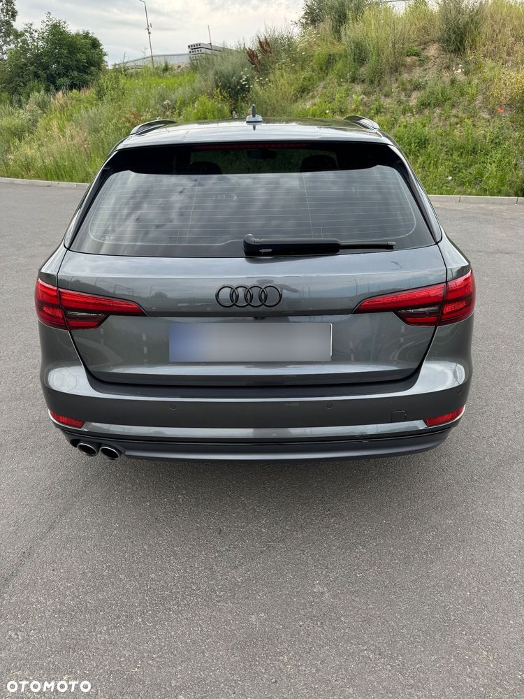 Audi A4 Avant 2.0 TDI S tronic - 31