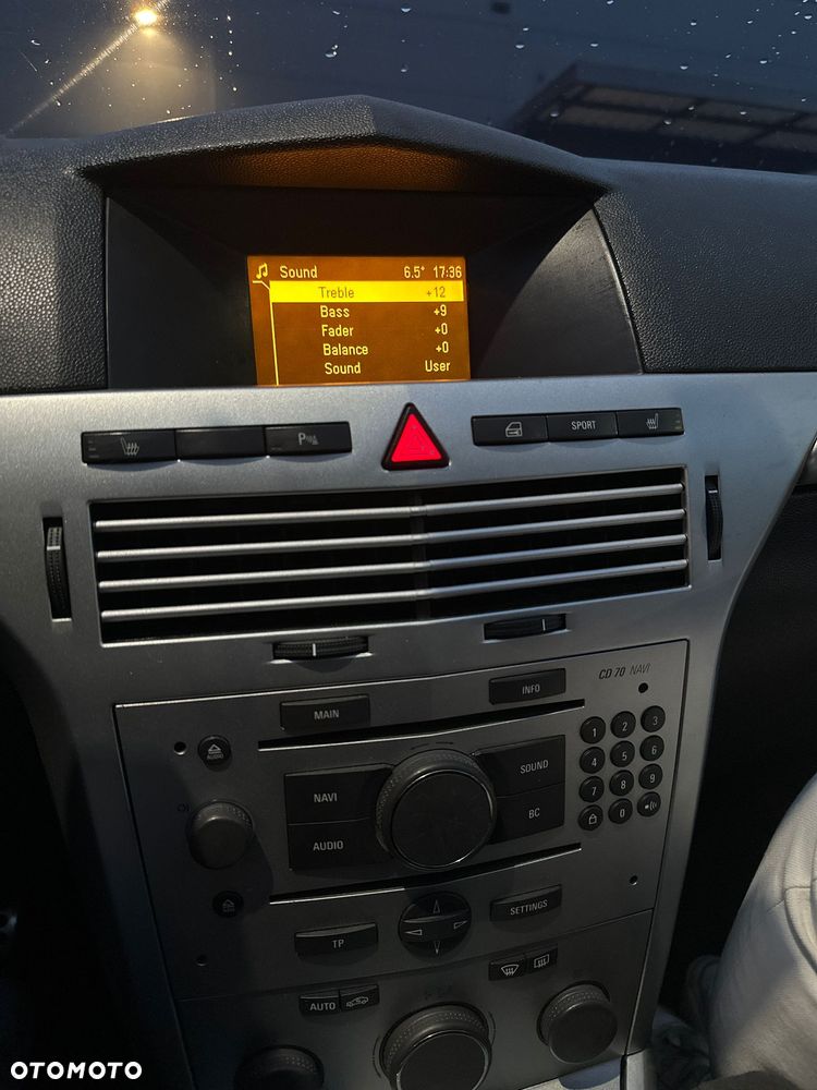 Opel Astra 1.6 Sport - 15