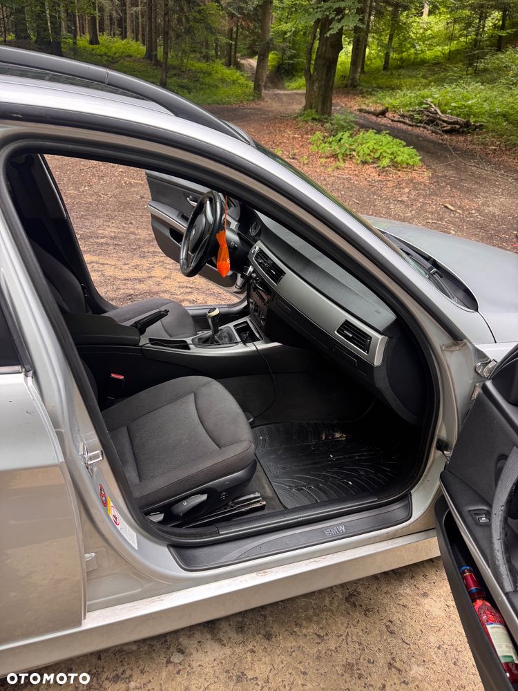 BMW Seria 3 320i - 22