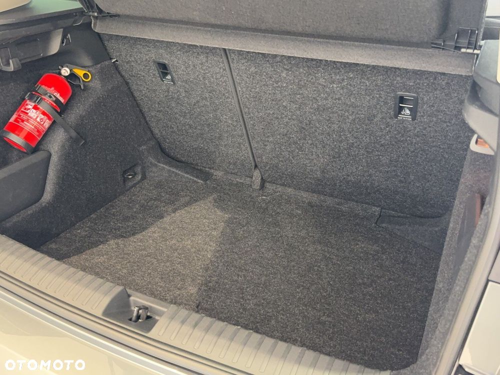 Skoda Kamiq 1.0 TSI Selection - 38