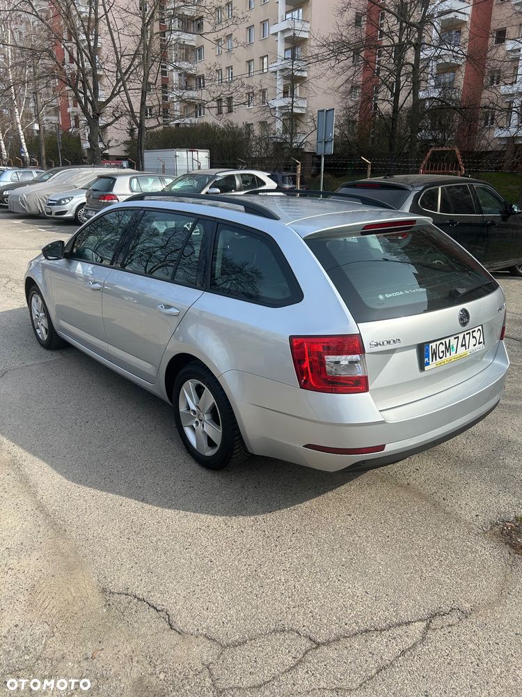 Skoda Octavia 1.6 TDI Style - 6