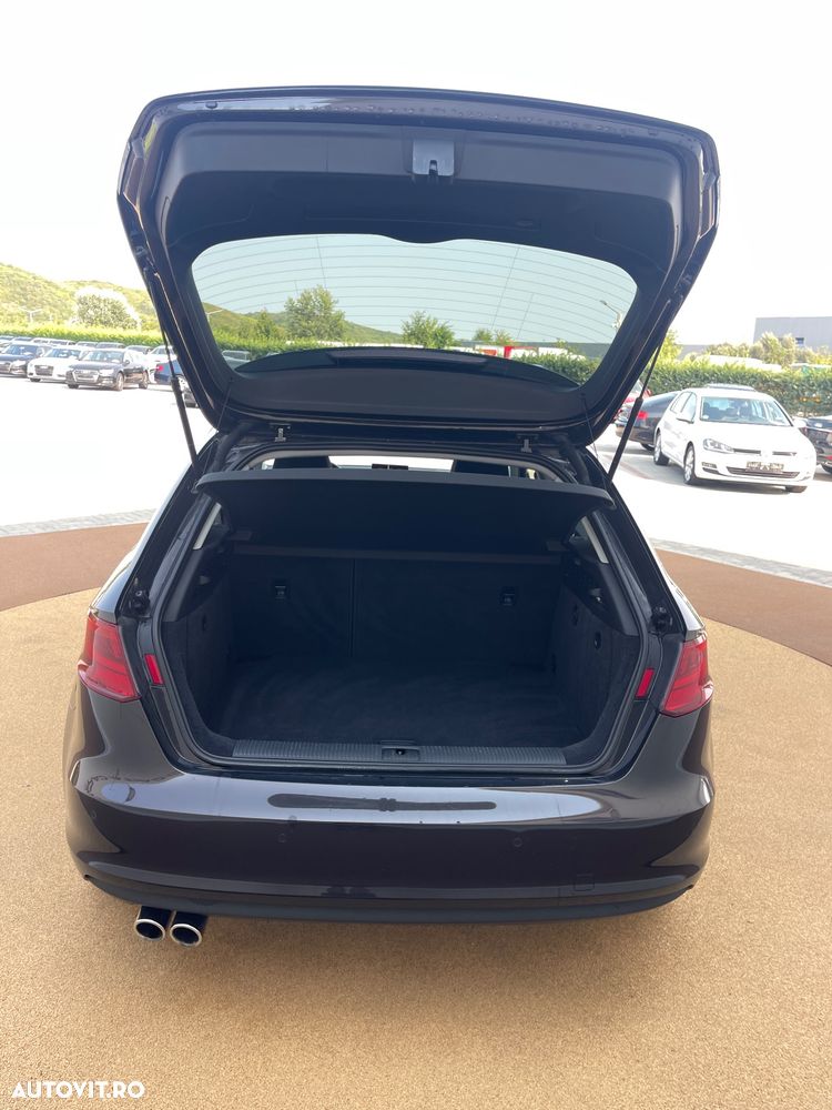 Audi A3 Sportback 2.0 TDI (clean diesel) quattro S tronic Ambiente - 26
