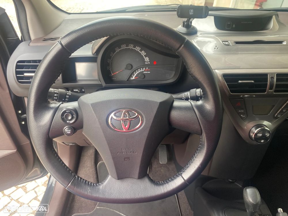 Toyota iQ 1.0 Multidrive + - 37